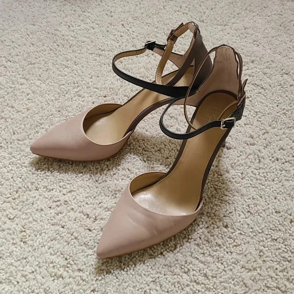 Ann Taylor Pumps size 9M - Picture 3 of 7